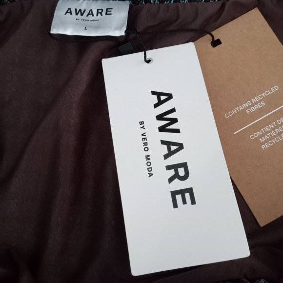 Aware by Vero Moda skirt. New With Tags. - Picture 4 of 4